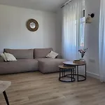 Karkonosze - Patio Na Deptaku Z Parkingiem W Cenie Karpacz