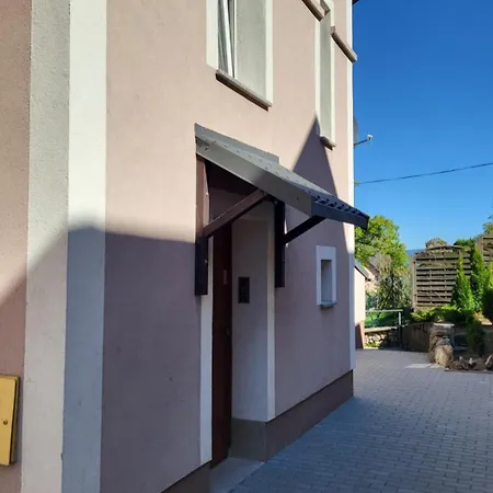 Karkonosze - Patio Na Deptaku Z Parkingiem W Cenie Apartament