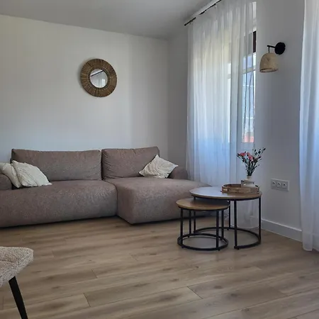 Karkonosze - Patio Na Deptaku Z Parkingiem W Cenie Карпач